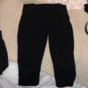 Lulu Capri workout leggings